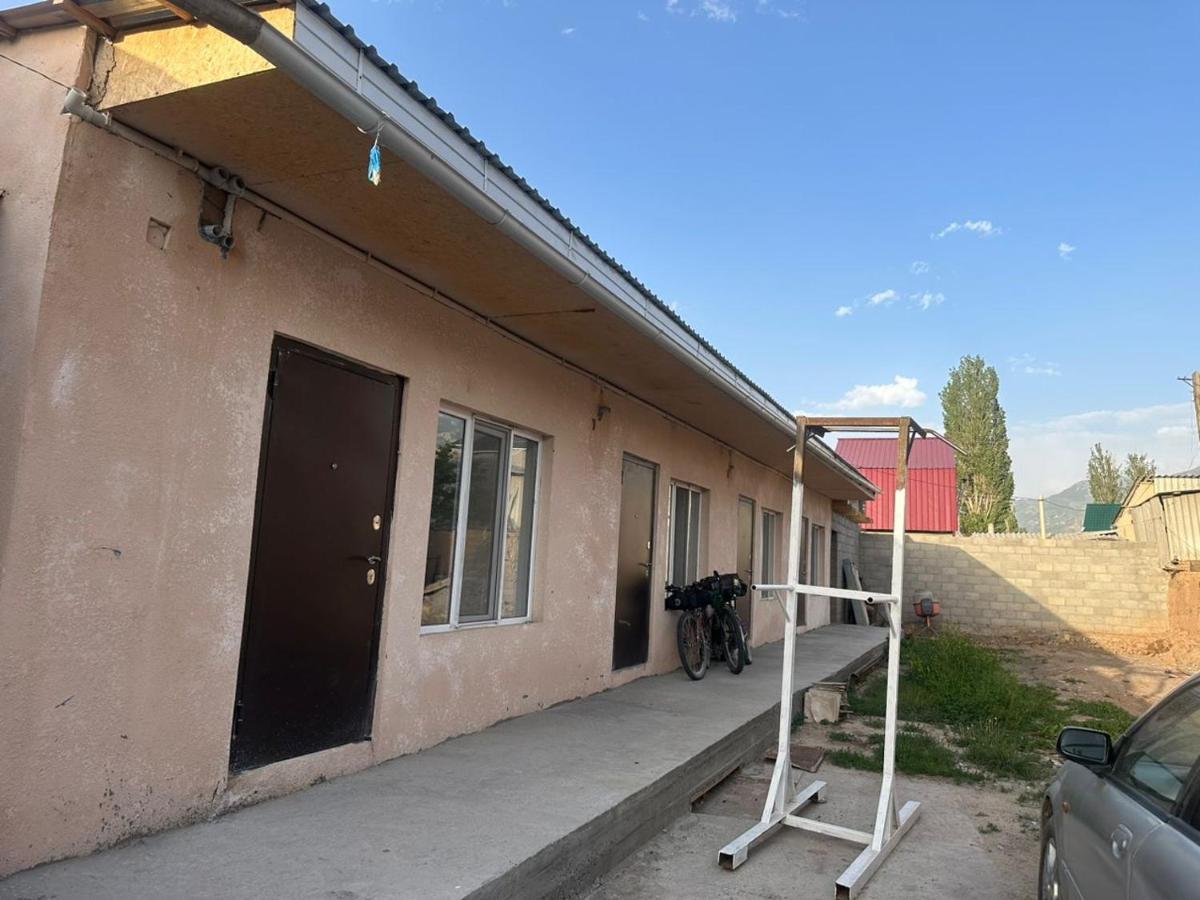 Bed and Breakfast Pamko Naryn Экстерьер фото