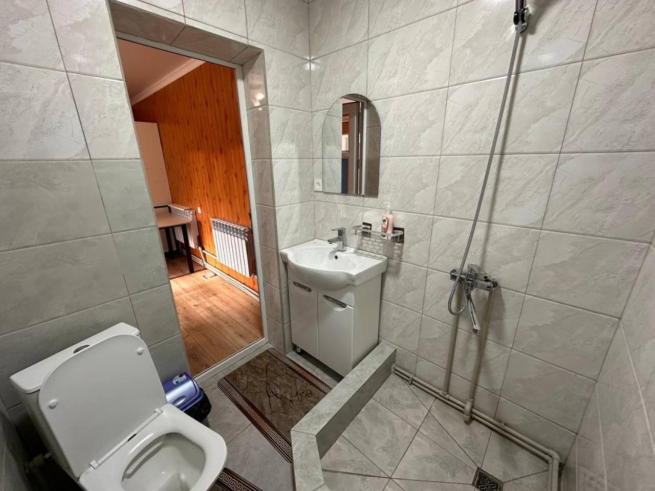 Bed and Breakfast Pamko Naryn Экстерьер фото